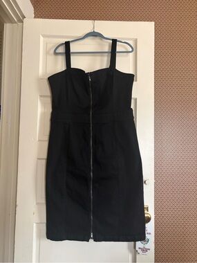 BOLD elements Black Zip-Front Mini Dress